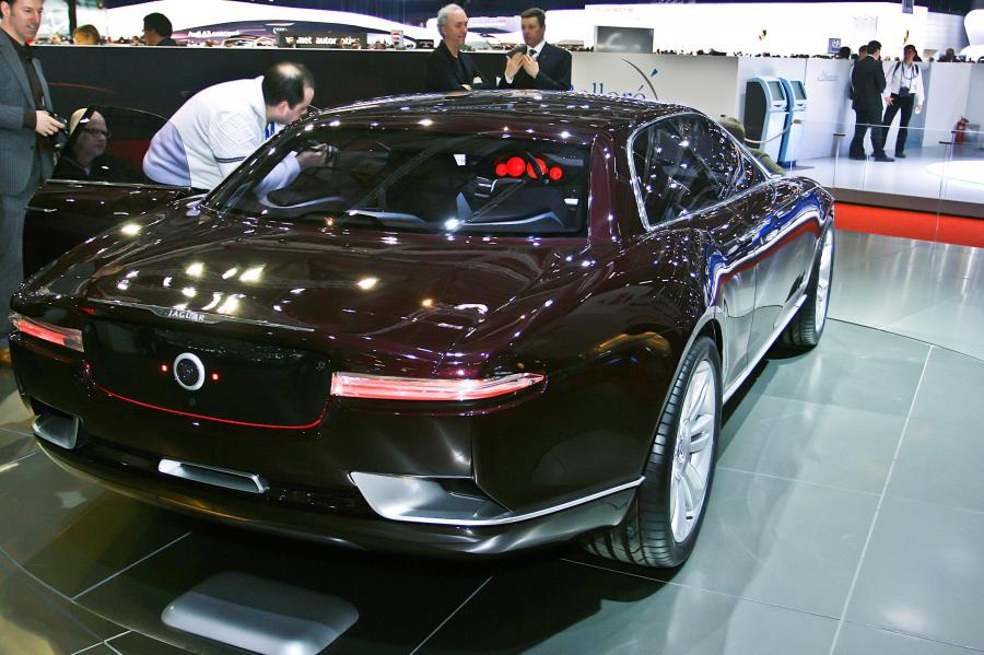  Jaguar B99 by Bertone 2011 года  (фото 19 из 40)